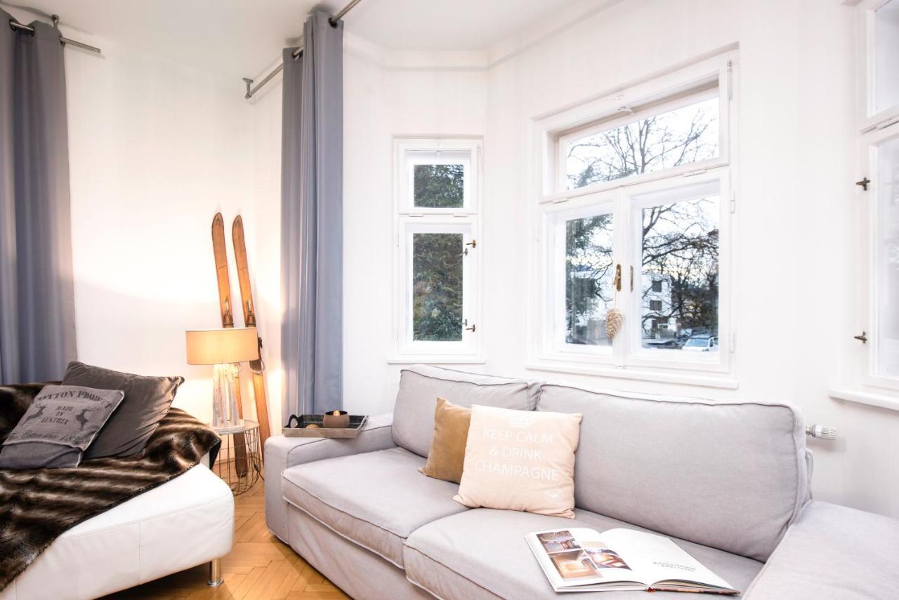 Family Wellhouse Green Garden Direct In Salzburg, Sunny Big Garden, Up To 16 Pax, Bikes For Free, Bbq, Sunbeds, Parking For Free, 15 Min Sound Of Music Dış mekan fotoğraf