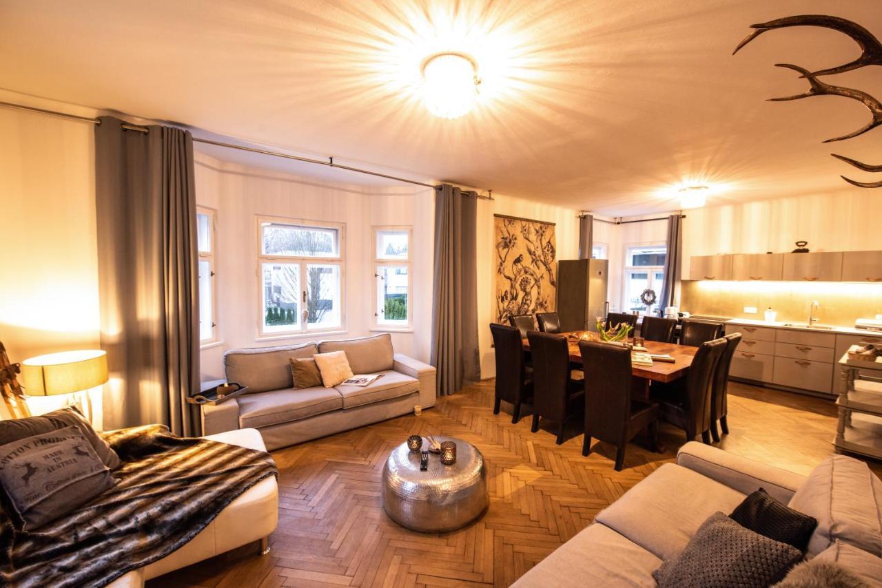 Family Wellhouse Green Garden Direct In Salzburg, Sunny Big Garden, Up To 16 Pax, Bikes For Free, Bbq, Sunbeds, Parking For Free, 15 Min Sound Of Music Dış mekan fotoğraf