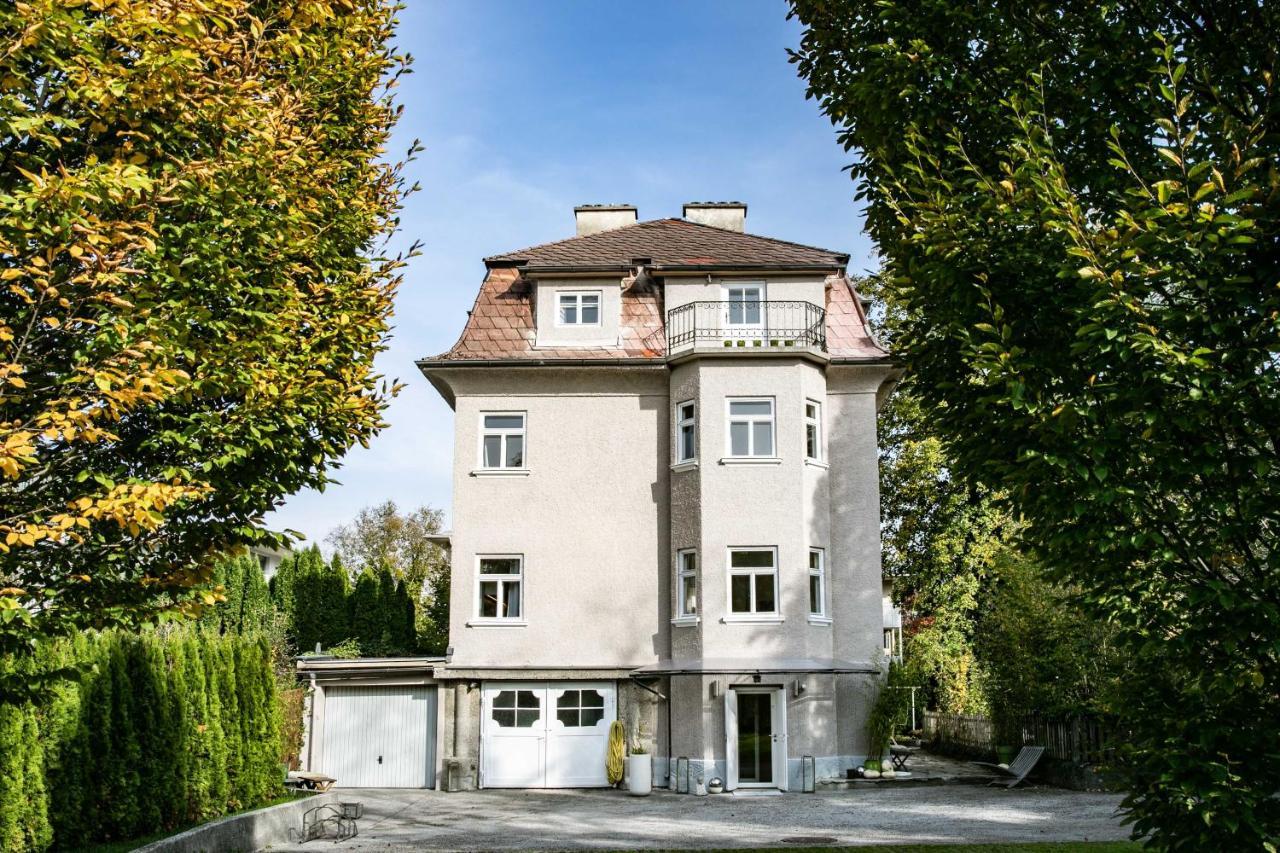 Family Wellhouse Green Garden Direct In Salzburg, Sunny Big Garden, Up To 16 Pax, Bikes For Free, Bbq, Sunbeds, Parking For Free, 15 Min Sound Of Music Dış mekan fotoğraf